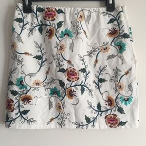 Verte White Floral Embellished Mini Skirt - Size L
